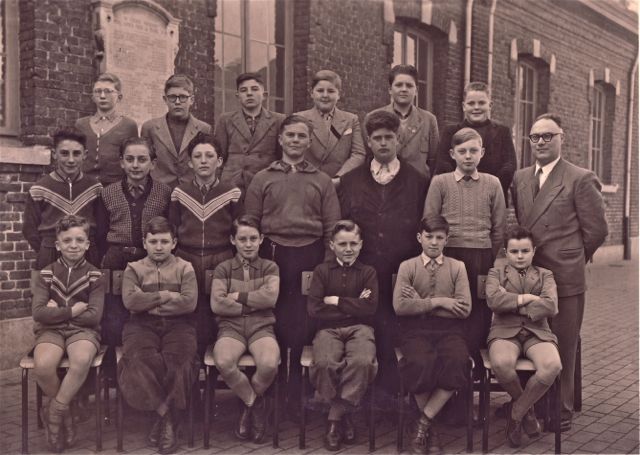 We hadden maar één kledingwinkel in ons dorp en dat was er soms aan te zien.